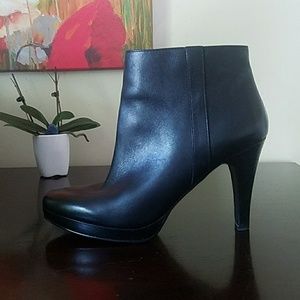 Nine West Trivetto Booties